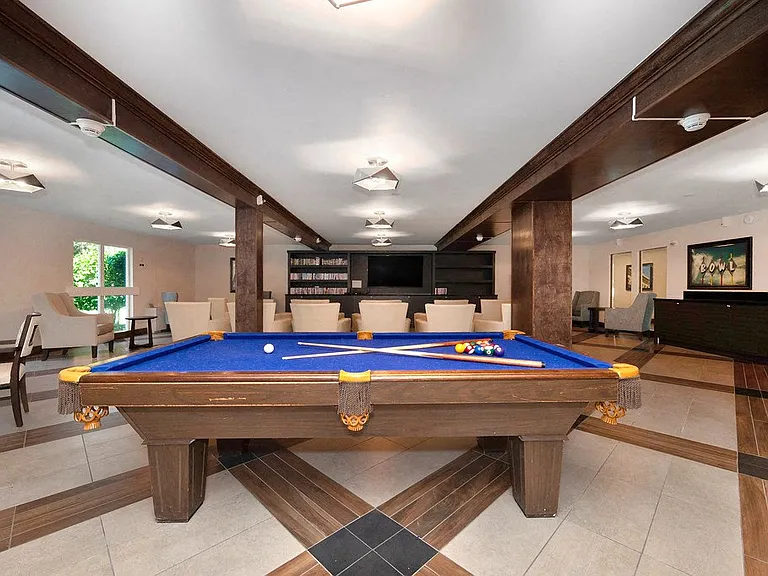 The Crest at Citrus Heights (55+) — Photo 21
