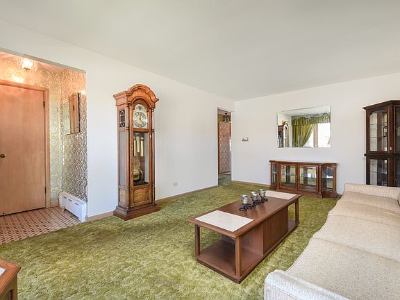 5th image of 7743 W Summerdale Ave