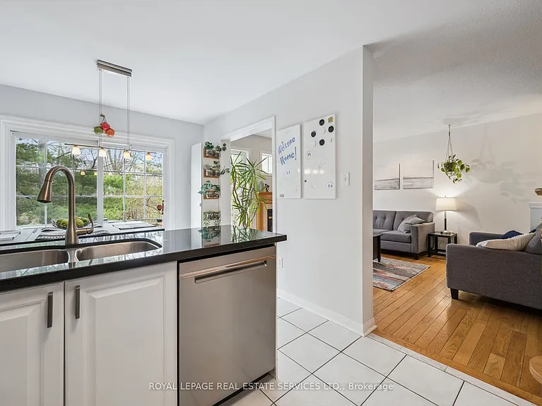 2485 Wooden Hill Cir — Photo 11