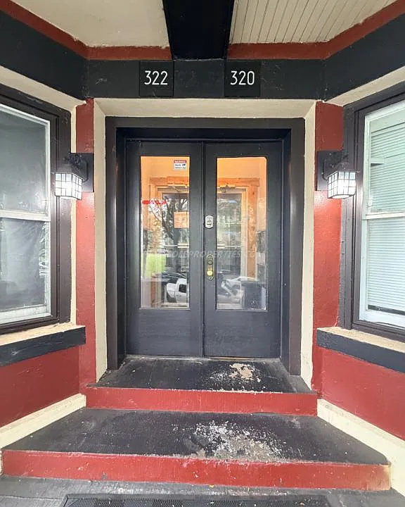 320 Taylor Ave #1