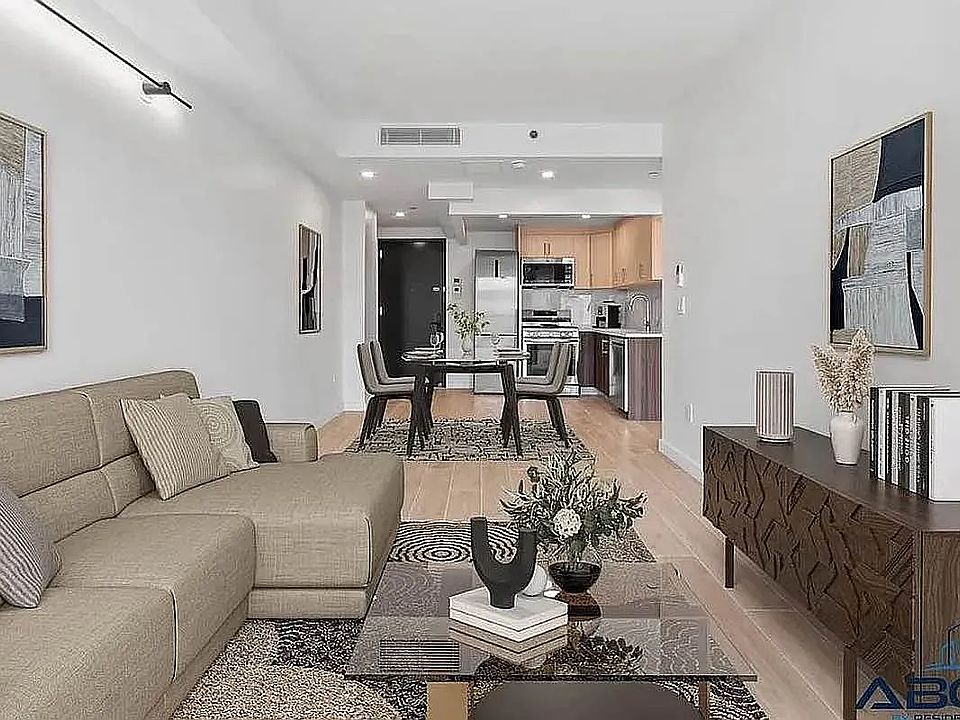 1st image of 21 Meserole St #201