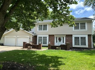 8212 N Ravenwood Dr, Muncie, IN 47303