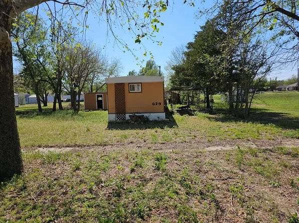 629 Fry St, Larned, KS 67550