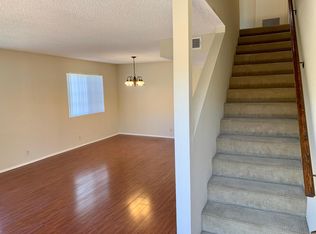 320 N Belmont St APT 1, Glendale, CA 91206