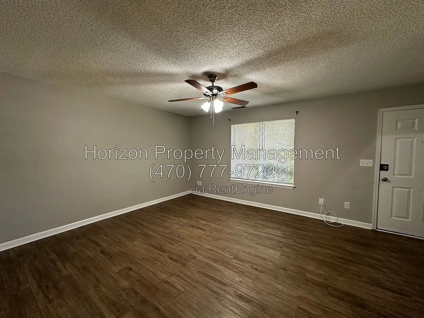 2 bed, 1.5 bath, 1014 sqft, $1,495 — Photo 3