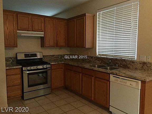 3rd image of 10371 Bentley Oaks Ave #0