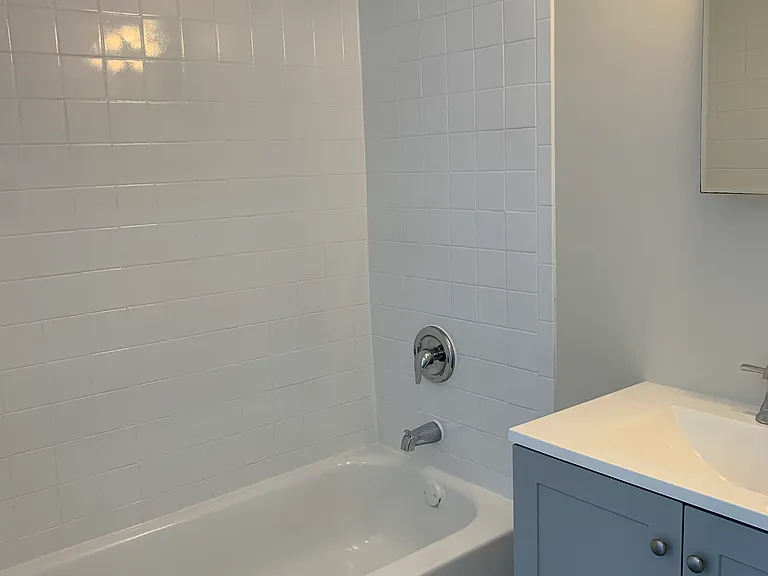 22 N Wabash Ave — Photo 10
