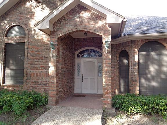 3rd image of 324 Toucan Ave