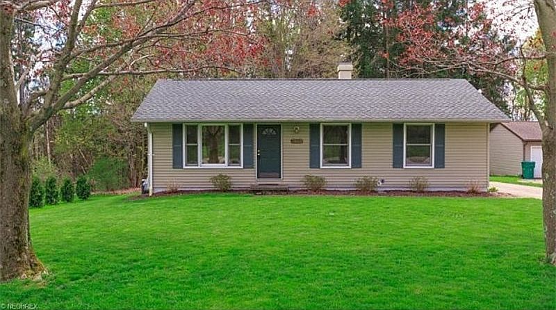 大セール❤️ 13663 Seco Blvd, Burton, OH 44021 | Zillow