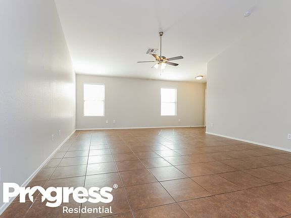 3rd image of 14911 N Luna St