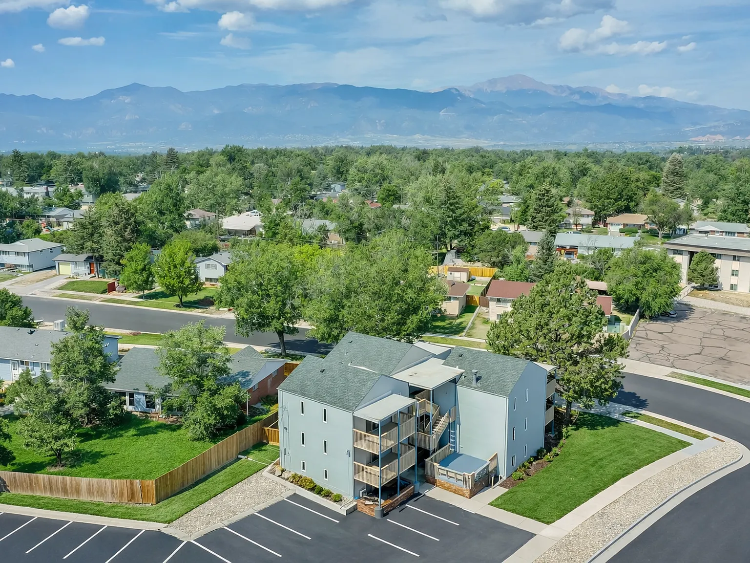 Willow Ridge — Photo 1