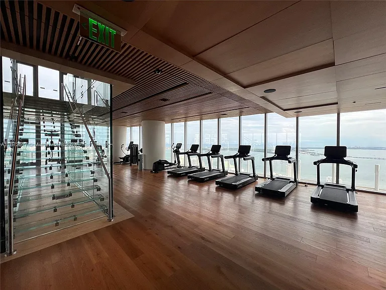 300 S Biscayne Blvd #806E — Photo 33