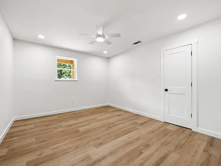 616 E Moonlight Dr — Photo 18