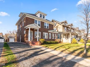 815 Wright Ave, Schenectady, NY 12309