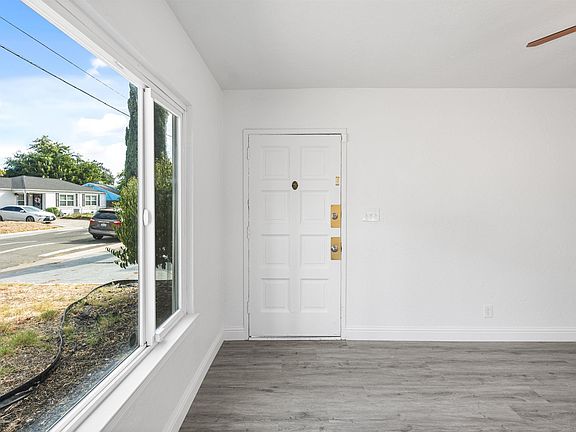 4th image of 2623 Ensenada Way