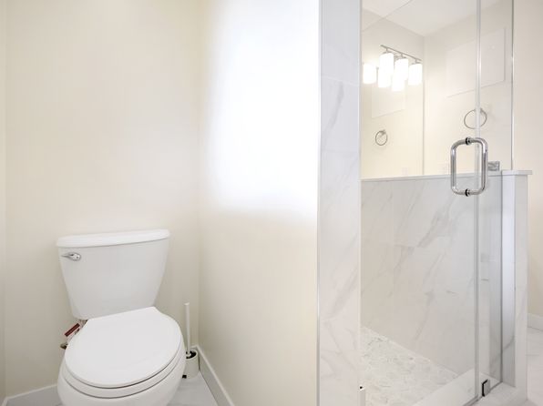 2 bedroom rental in West Vancouver — photo 10