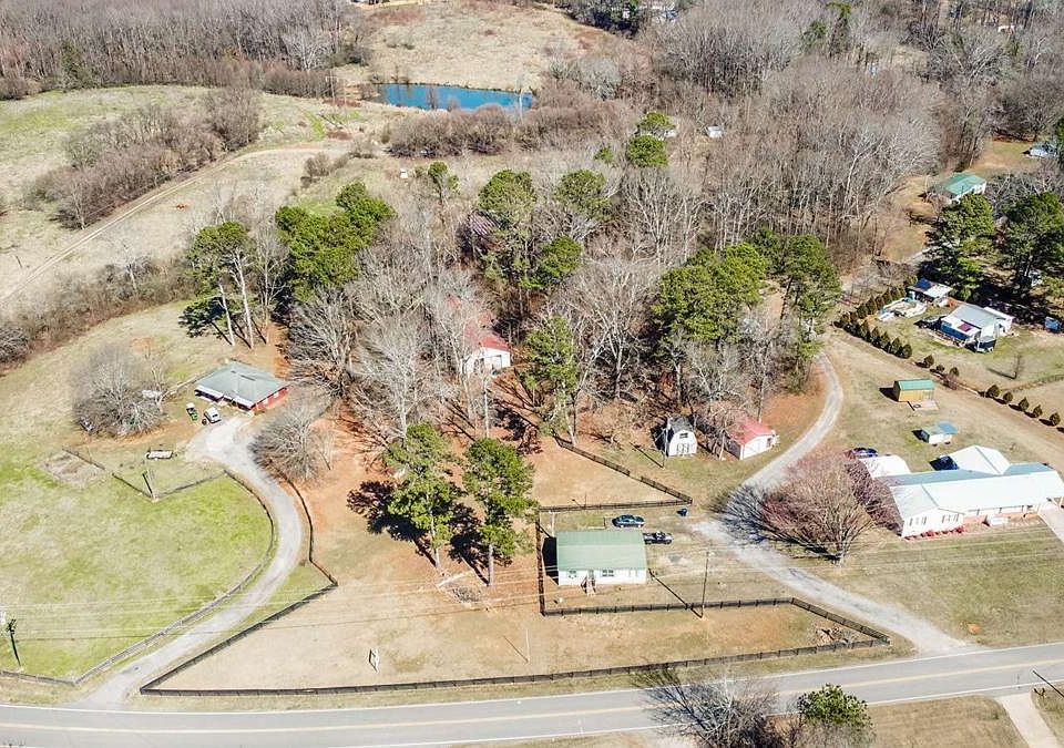 1st image of 4302 Franklin Goldmine Rd