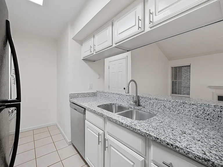 5300 Keller Springs Rd #2069 — Photo 8