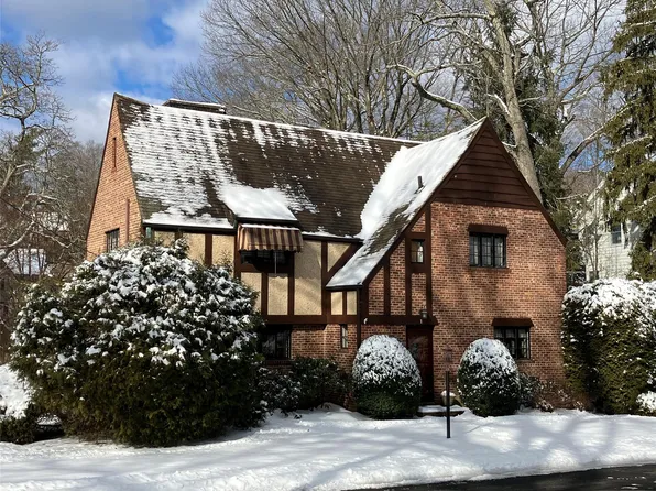 1 Northminster Drive, White Plains, NY 10604