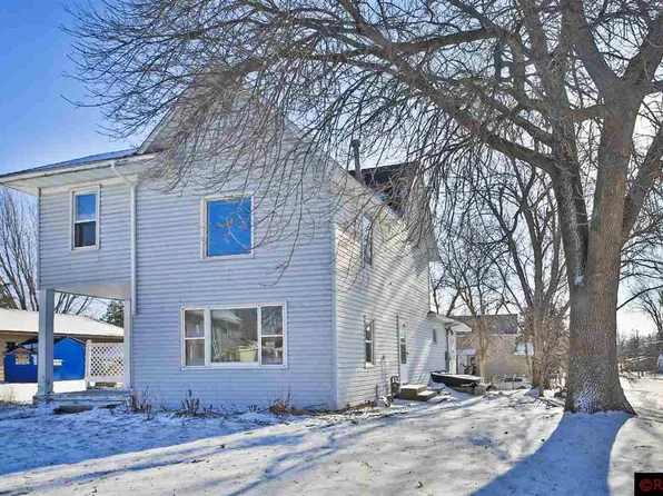 227 Main St W, Waterville, MN 56096