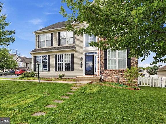 4th image of 3741 Stonehouse Ln