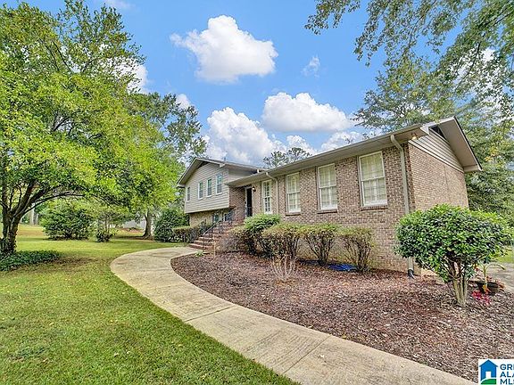 2nd image of 305 Cambo Ln