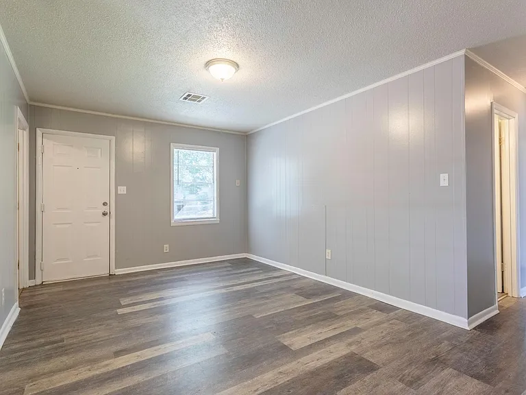 702 Placid Dr — Photo 20