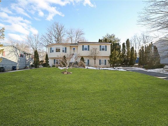 2nd image of 35 Horton Dr
