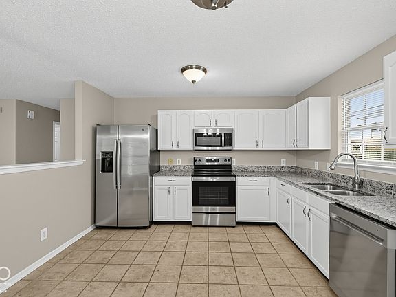 4th image of 10335 Carrington Way