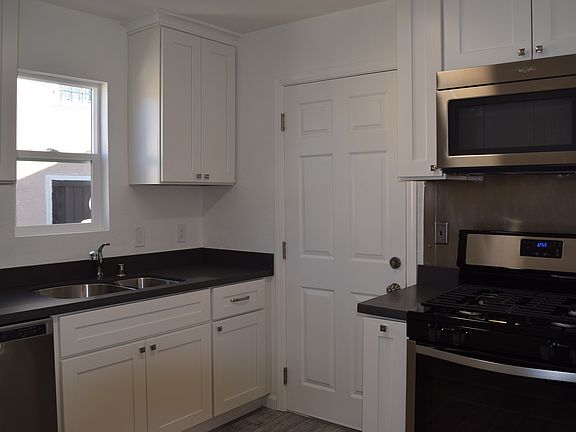 3rd image of 4420 Florida Ave