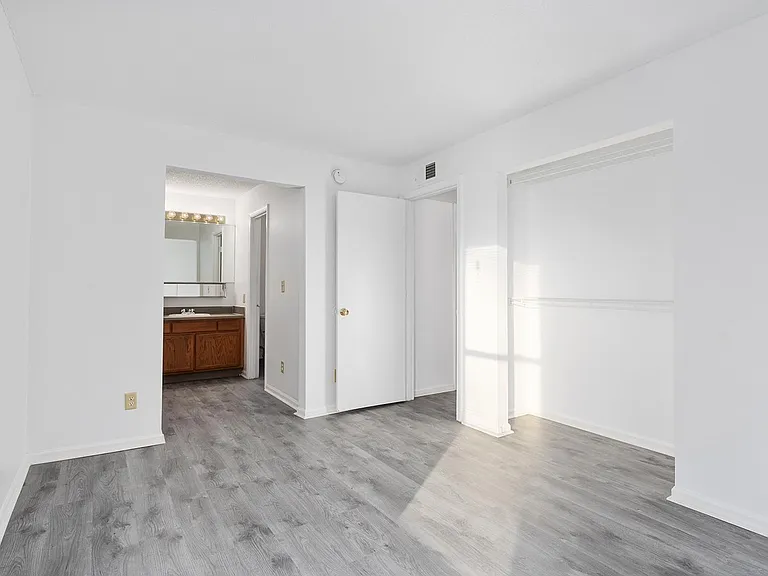 Stonegate Meadows Apartments — Photo 2