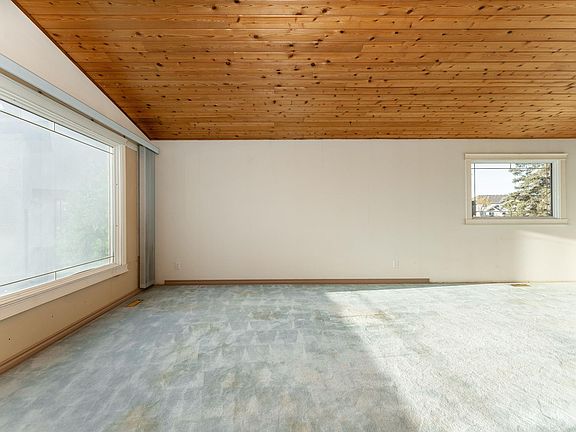 4th image of 280 Warwick Rd NW