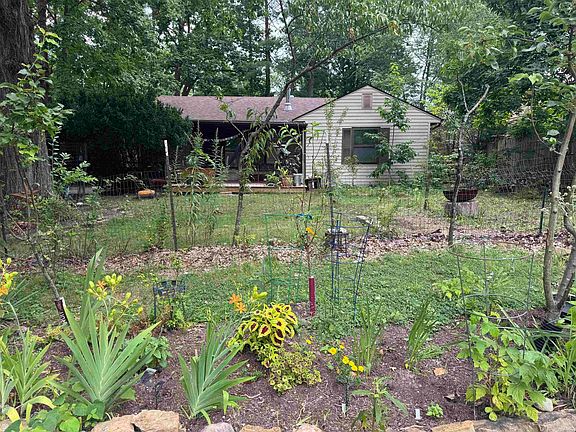 5th image of 1201 S Longwood Dr