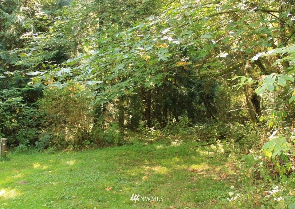2nd image of 792 Jessica Drive