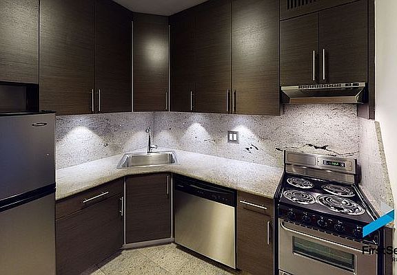 4th image of 50 Prince St APT 5C