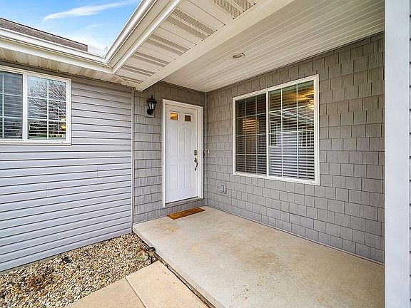 2nd image of 632 Bittersweet Ave