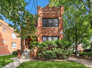 3752 W Roscoe St #1E, Chicago, IL 60618