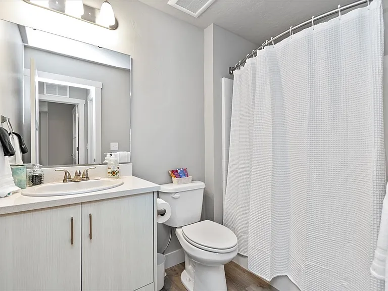 2783 W Palouse St — Photo 23