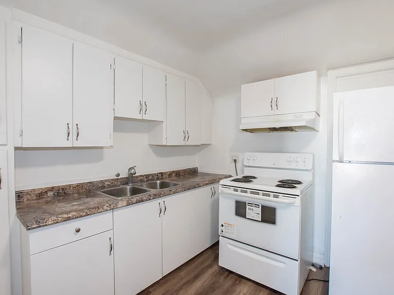 44 Rodman St #3 — Photo 8