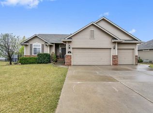 817 S Zelta St, Wichita, KS 67207