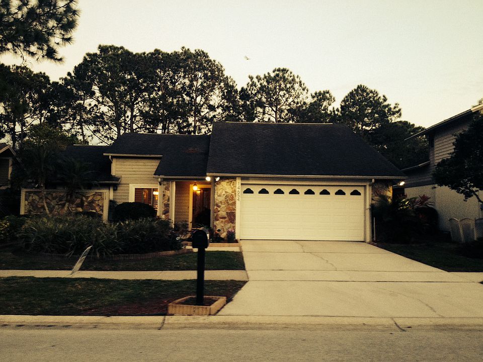 1st image of 14654 Village Glen Cir