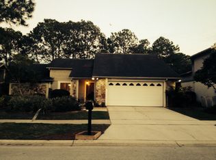 14654 Village Glen Cir, Tampa, FL 33618