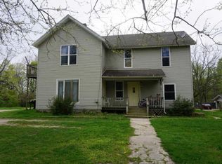 514 S Lagrave St, Paw Paw, MI 49079
