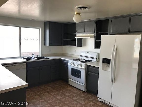 2nd image of 2204 E Hacienda Ave