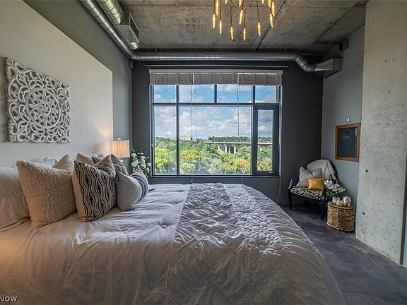 5th image of 21 Furnace St #603