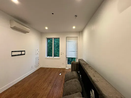 Rented by Reside New York | media 2