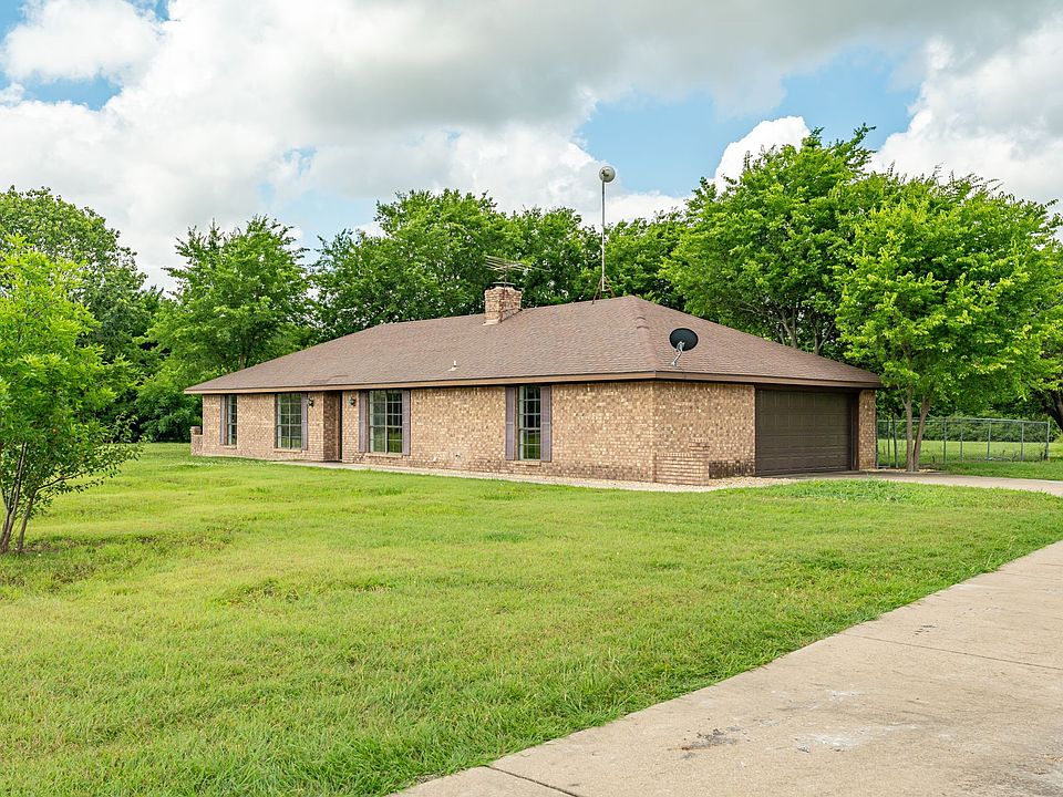 1st image of 5488 Pecan Place Dr