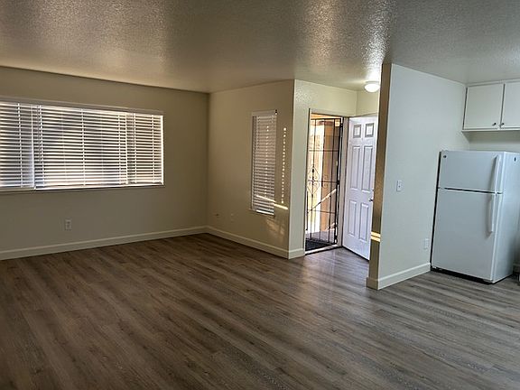 3rd image of 4 N Central Ave APT D