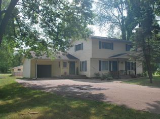 7452 N Riverview Dr, Kalamazoo, MI 49004