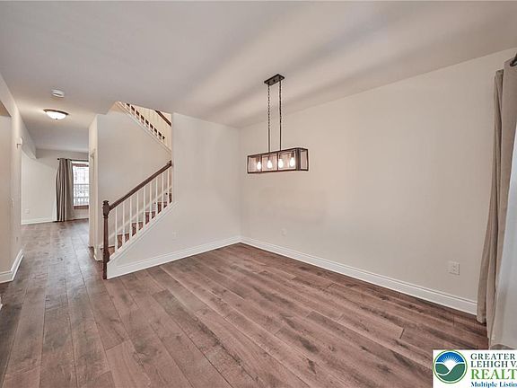 3rd image of 2529 Gila Dr